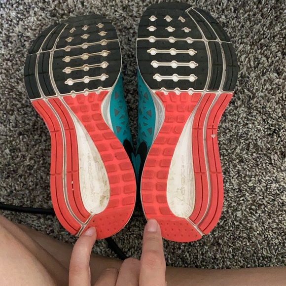 Nike running shoes - Picture 3 of 3